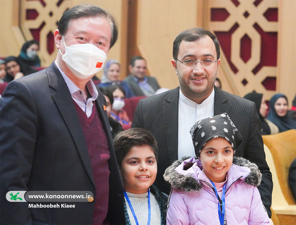 جایزه‌های جشنواره ملی نقاشی «سرزمین افسانه‌ها» اهدا شد