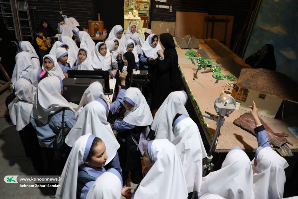 1210831-4 پخش برخط فیلم و آموزش فیلمسازی و پادکست به کودکان و نوجوانان