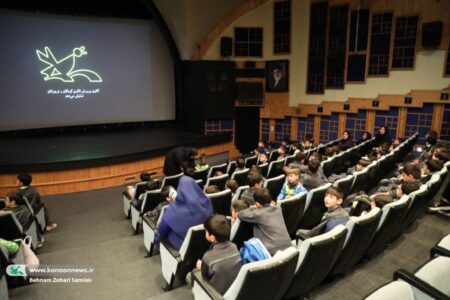 پخش برخط فیلم و آموزش فیلم‌سازی و پادکست به کودکان و نوجوانان