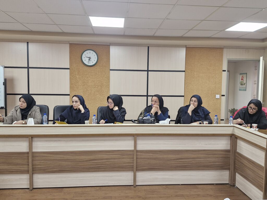 واکاوی چیستی و چگونی جستارنویسی در کانون پرورش فکری