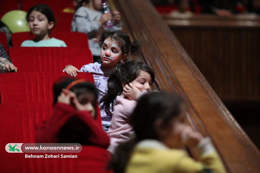 ململ، امسال هم در جشنواره اسباب‌بازی کنار بچه‌هاست