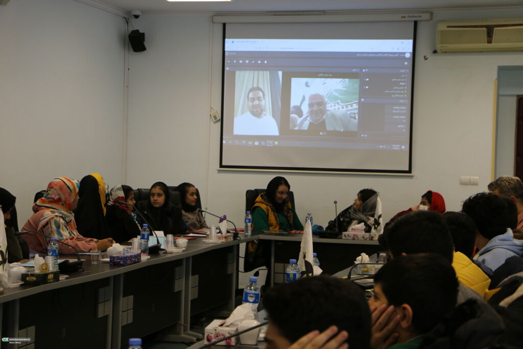 نشستی با دو شاعر کودک و نوجوان در دو پنجره سمنان