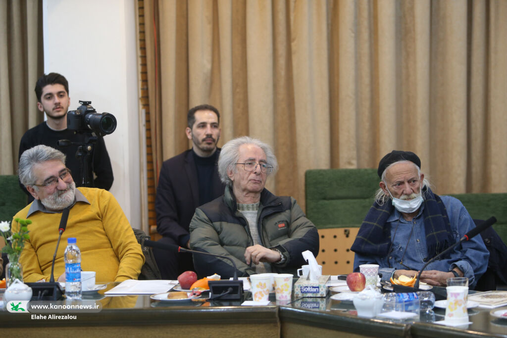 1257349 بهرهگیری از ظرفیتهای کانون در نهاییسازی سند هنرهای تجسمی