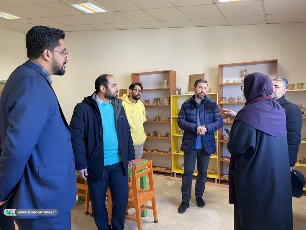 1260639-1 رویداد ادبی و هنری «آن ۲۳۰۰۰ نفر» در مشهد برگزار شد