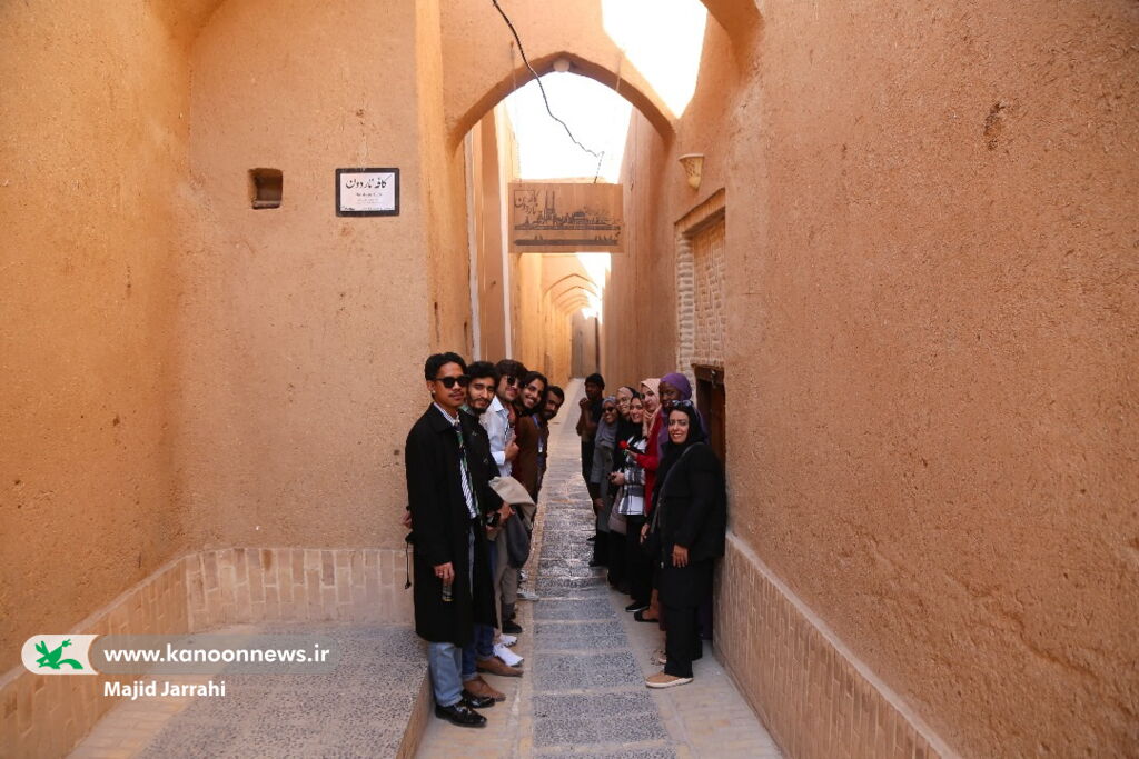 1272956 قصهگویان جشنواره بینالمللی، بهدنبال کشف رازهای تاریخی یزد