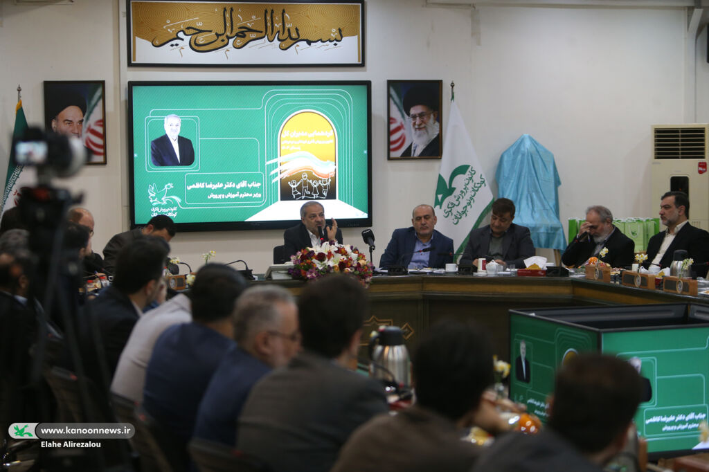 1275178 مأموریت کانون پرورش فکری هویتسازی دینی و ملی کودکان و نوجوانان است