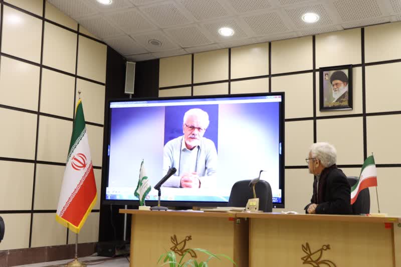 1275739-2 همنشینی ادبی «دو پنجره» با نقد کتاب سایه هیولا