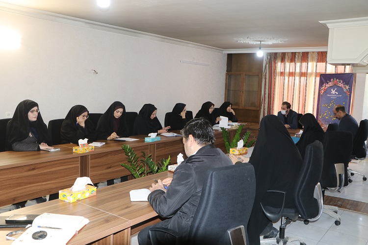 1276122 پیشبینی برنامهها و فعالیتهای مراکز کانون استان اصفهان در سال ۱۴۰۴