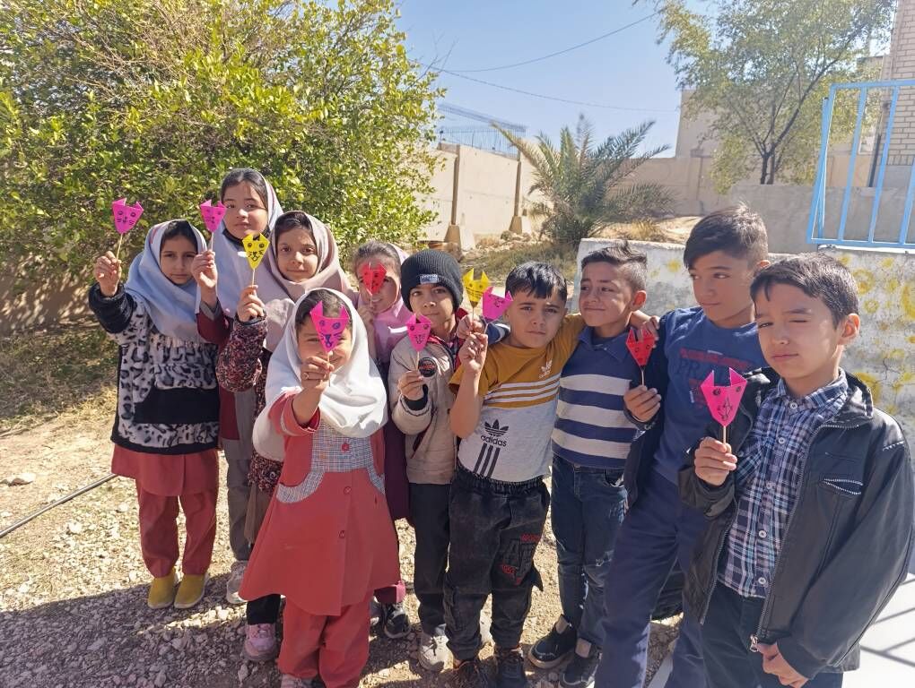 1276552-1 کاشت درختانی به نام شهدای مقاومت در روز درختکاری