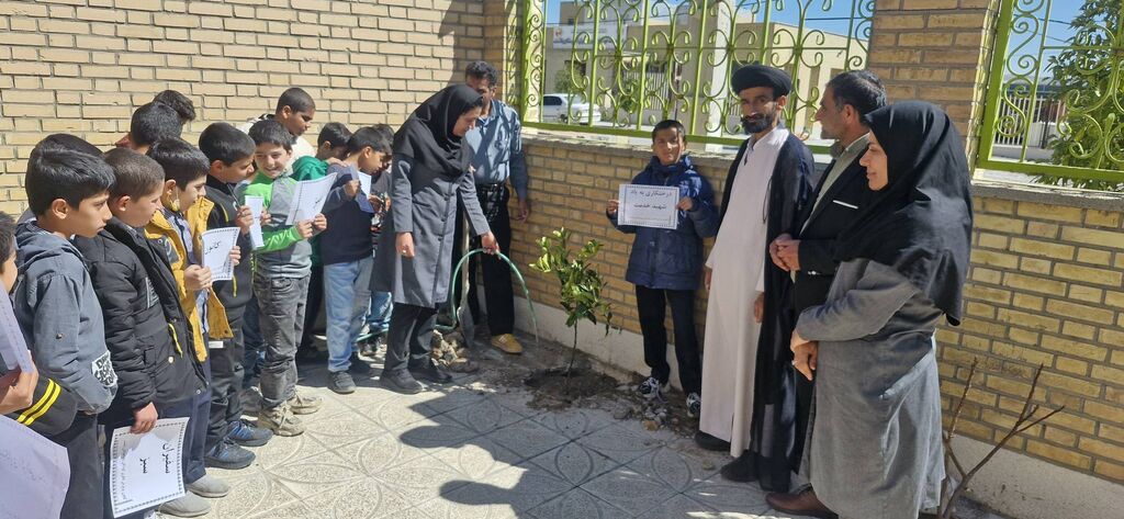 ویژه برنامه‌های مراکز فرهنگی کانون پرورش فکری کهگیلویه و بویراحمد در روز درختکاری