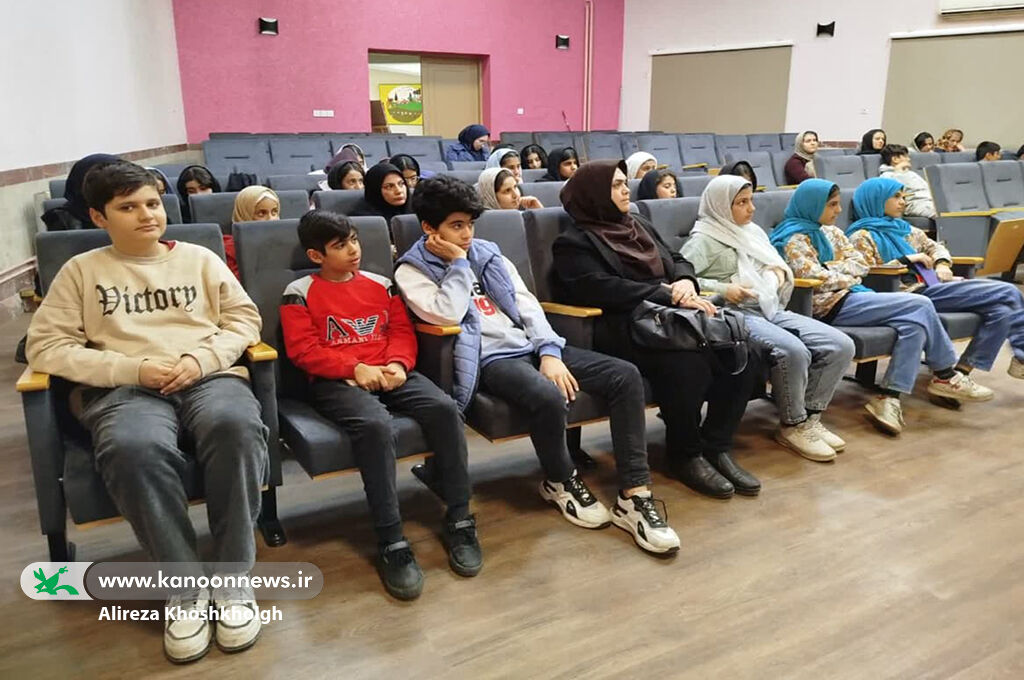 1277135-1 عکاسی در قاب نقش و نگارهای ماه رمضان، موضوع محوری نشست عکاسان نوجوان