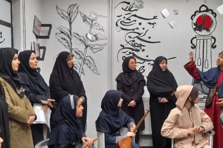 کافه کتاب نوجوانان در مرکز 3 کانون همدان افتتاح شد