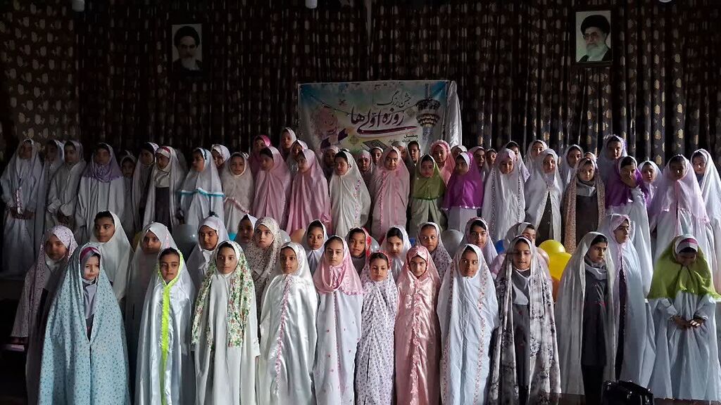 جشن روزه‌اولی‌های مرکز فرهنگی هنری کانون کنگاور