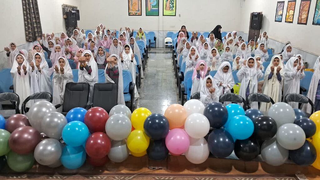 جشن روزه‌اولی‌های مرکز فرهنگی هنری کانون کنگاور