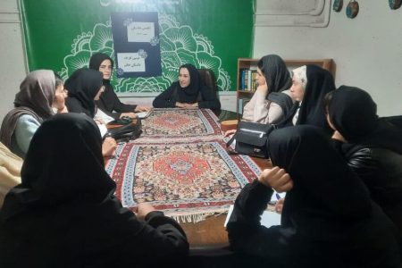 برگزاری کارگاه‌ ادبی داستان خاتم در مرکز 1 همدان