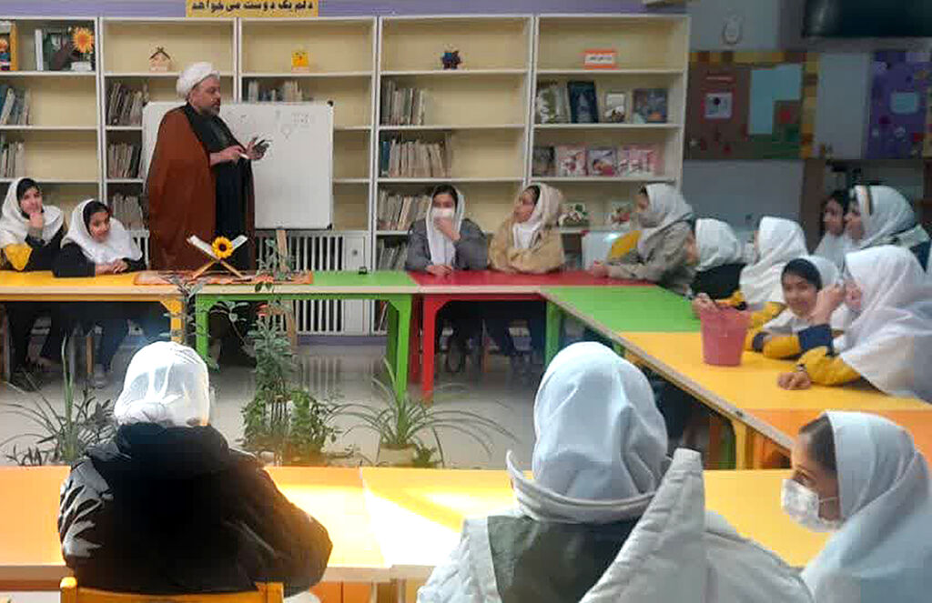 1277603-1 کارگاه حال خوش زندگی در کانون بروجن برگزار شد