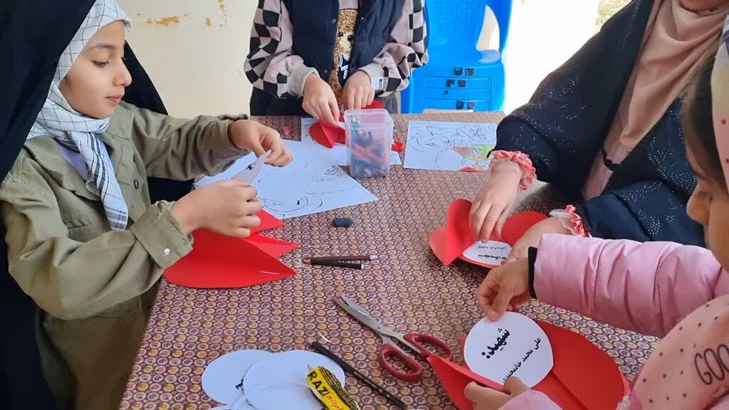 غرفه فرهنگی مرکز سرپل‌ذهاب در یادواره شهدای ۱۶ اسفند پادگان ابوذر