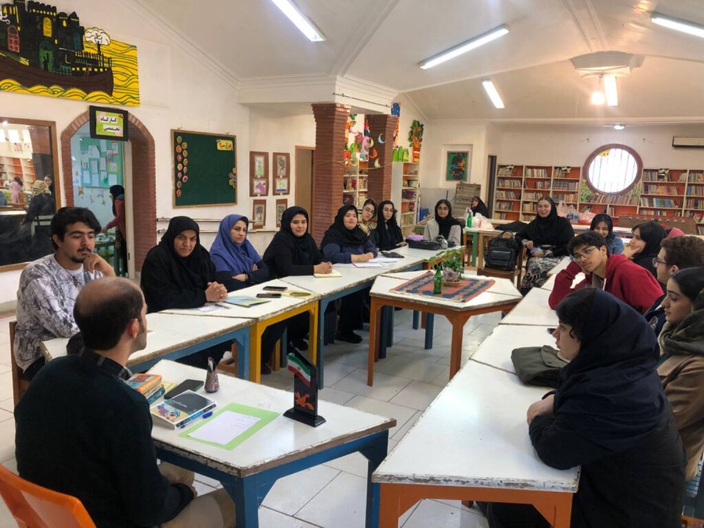 1278643-2 شعرخوانی رمضان در نشست ادبی انجمن نیمای کانون مازندران