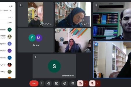 بررسی کتاب جاذبه و دافعه علی در نشست باشگاه کتاب کانون مازندران