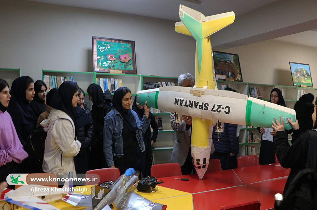 1278702-2 برگزاری همایش علمی آشنایی با اصول ساخت و پرواز هواپیما در رشت