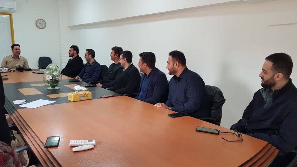 1278768-2 برگزاری دوره پنجروزه آموزشی بدو خدمت برای مربیان جدیدالورود کانون کرمانشاه