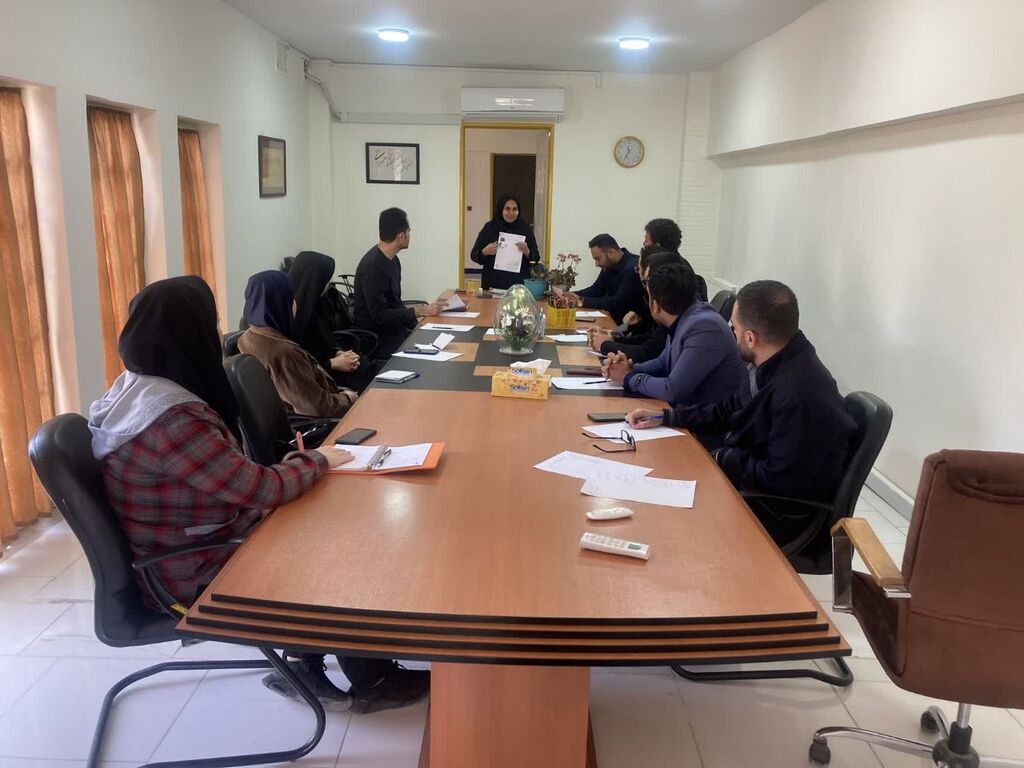 1278775-2 برگزاری دوره پنجروزه آموزشی بدو خدمت برای مربیان جدیدالورود کانون کرمانشاه