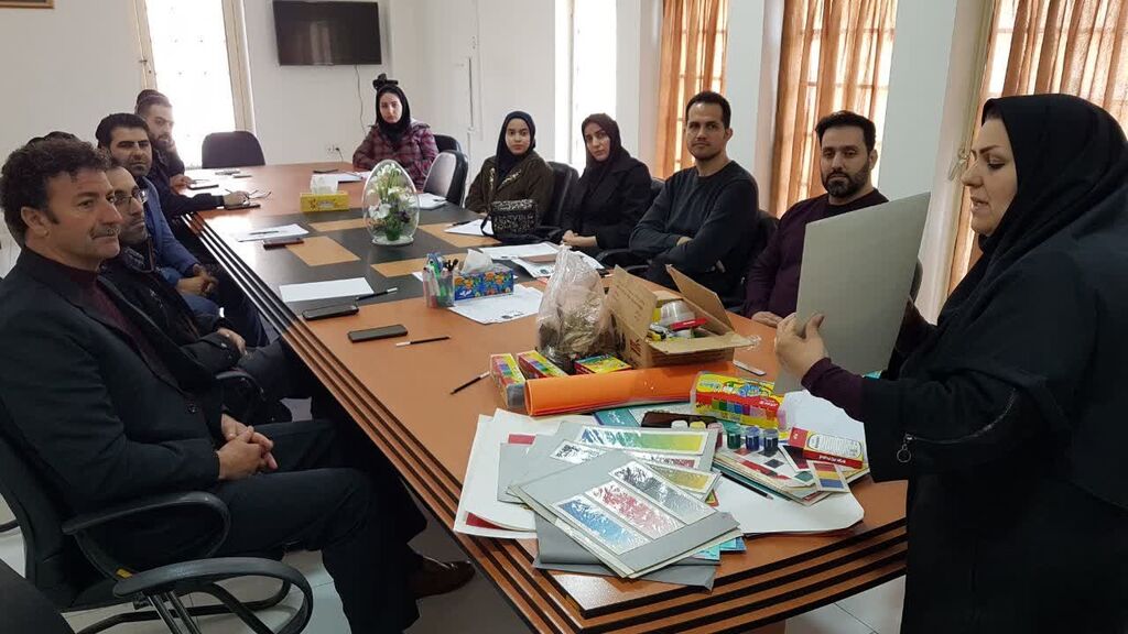 1278776-2 برگزاری دوره پنجروزه آموزشی بدو خدمت برای مربیان جدیدالورود کانون کرمانشاه