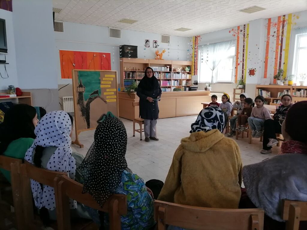 1278814-1 برگزاری ویژهبرنامههای فرهنگی و هنری ماه رمضان در کانون بسطام