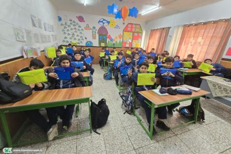 زنگ کانون در مدارس اطراف کتابخانه فرهنگی هنری شماره ۹ استان قم