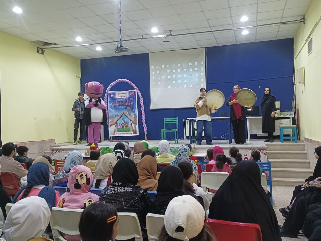 1278964-1 برگزاری آیینهای افطاری در مراکز فرهنگی و هنری کانون استان قزوین