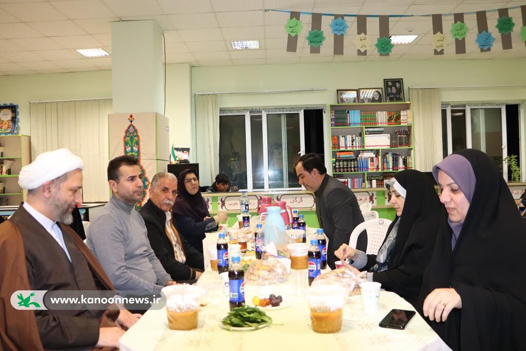 1279053-1 ضیافت افطار همراه با روزهاولیها در مجتمع فرهنگی هنری گرگان