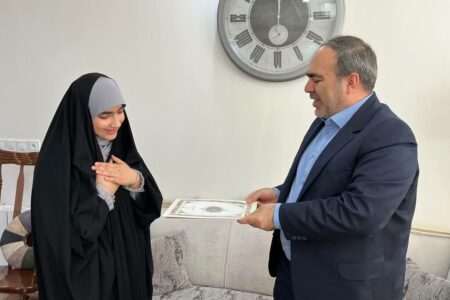 دیدار مربیان و اعضای مراکز فرهنگی و هنری کانون قزوین با مسئولان استان