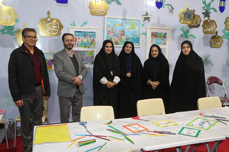 1279785-2 نمایشگاه قرآن و عترت بهترین مکان برای تبیین و تعمیق مفاهیم قرآنی در بین کودکان و نوجوانان است