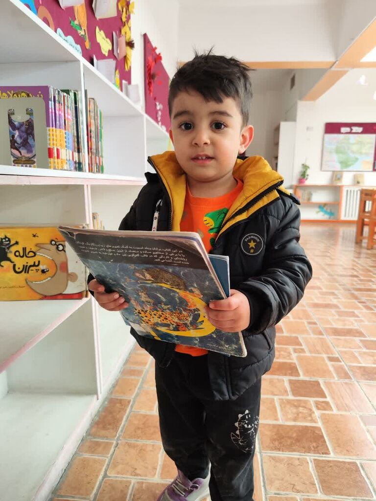1280782 شرکت کوچکترین اعضای مرکز فرهنگی شماره ۳ مشهد در طرح «۱۴ کتاب، ۱۴ روز بهاری»