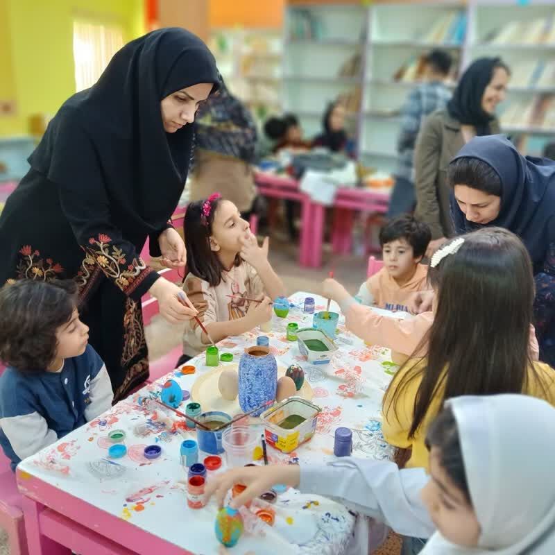 اعضای کانون پرورش فکری استان به  اسقبال بهار رفتند