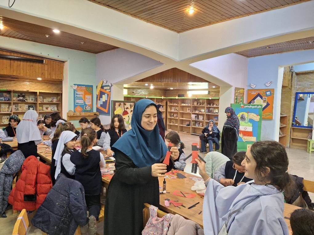 1280833-1 مرکز 43 کانون استان تهران به استقبال بهار رفت