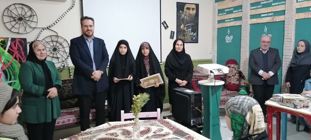 1280971 آخرین نشست انجمن ادبی قاصدک کرمانشاه سال ۱۴۰۳ با طعم شیرین افطار