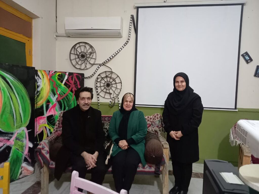 1280982 آخرین نشست انجمن ادبی قاصدک کرمانشاه سال ۱۴۰۳ با طعم شیرین افطار