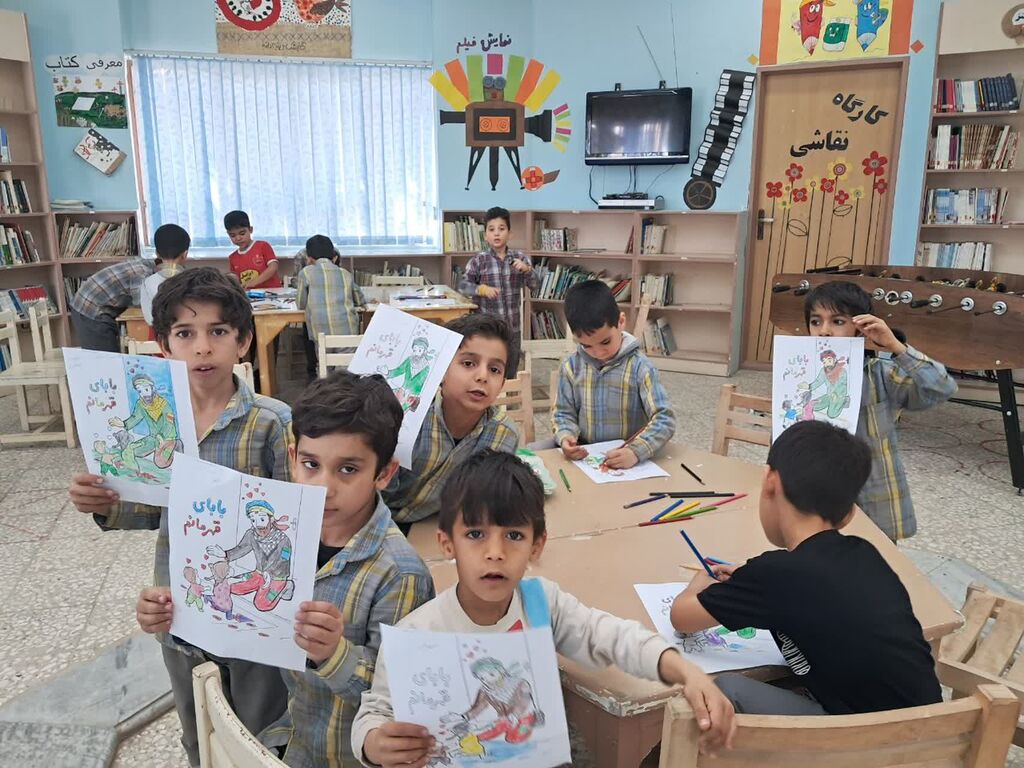 1281035 بزرگداشت روز شهدا در مراکز فرهنگی هنری سمنان