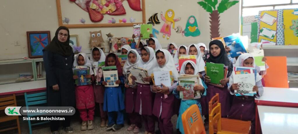 1281052 طرح «۱۴ کتاب، ۱۴ روزِ بهاری» در کانون سیستان و بلوچستان در حال اجرا است