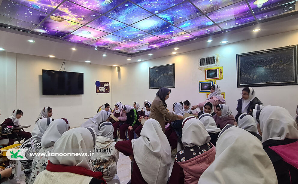 1281114 اعضای مکاتبهای کانون لرستان از دلِ کاغذ تا اوجِ خیال رفتند