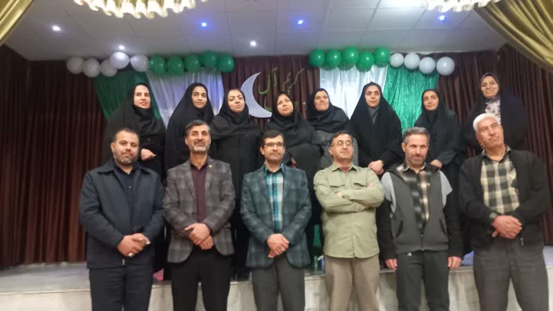 1281494 محفل انس با قرآن و ضیافت افطاری در مرکز فرهنگی هنری کانون خنجین