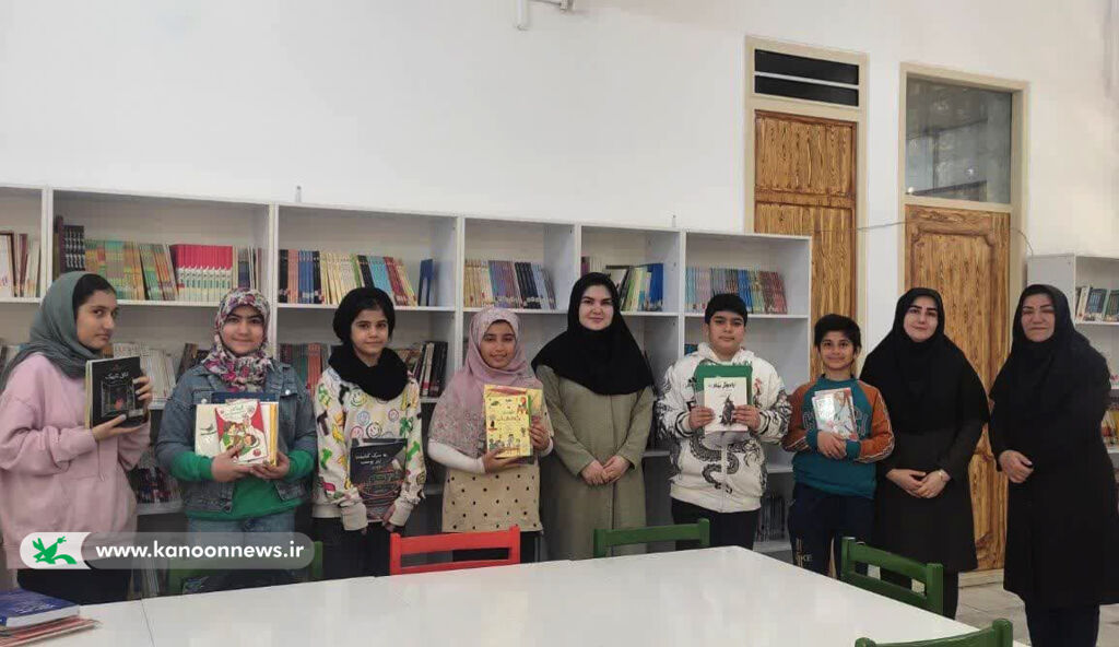 1281510 نشست هماندیشی «کانون یاران» در مراکز کانون خرمآباد برگزار شد