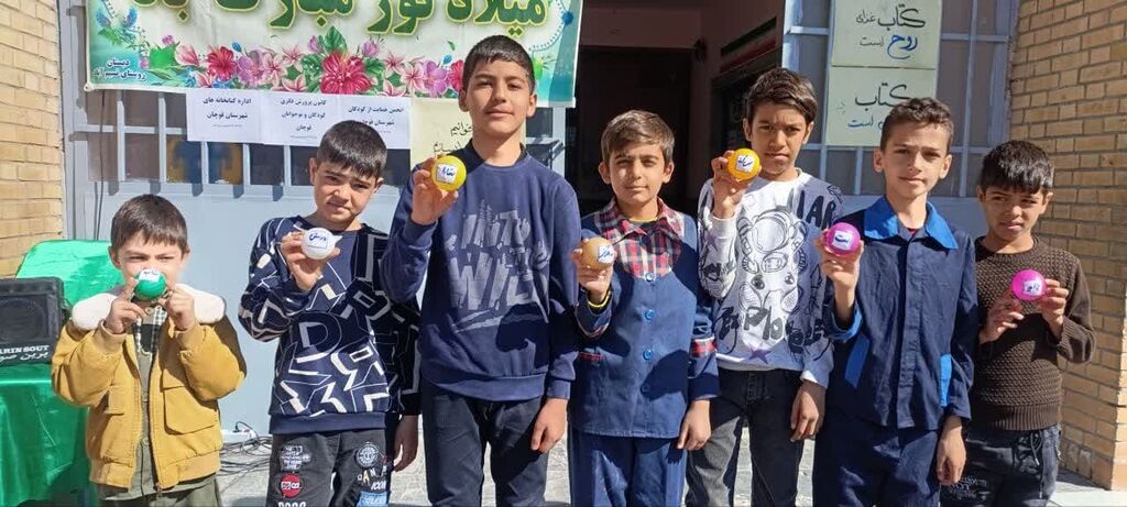 1281574 پویش نذر کتاب در مرکز فرهنگی قوچان