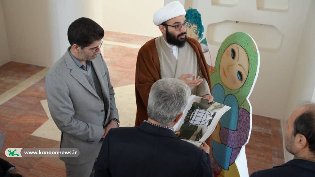 1281699 بازدید مدیرکل بازرسی استان از مراکز فرهنگی هنری کانون زنجان