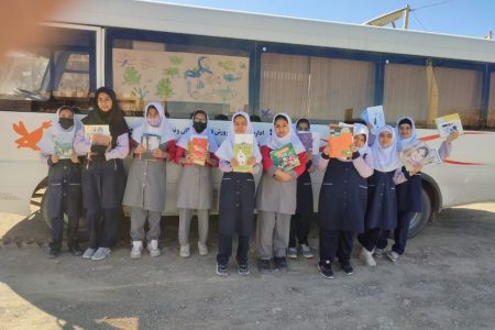اجرای پویش «۱۴ کتاب، ۱۴ روزِ بهاری» در مراکز سیار روستایی هم‌زمان با مراکز فرهنگی