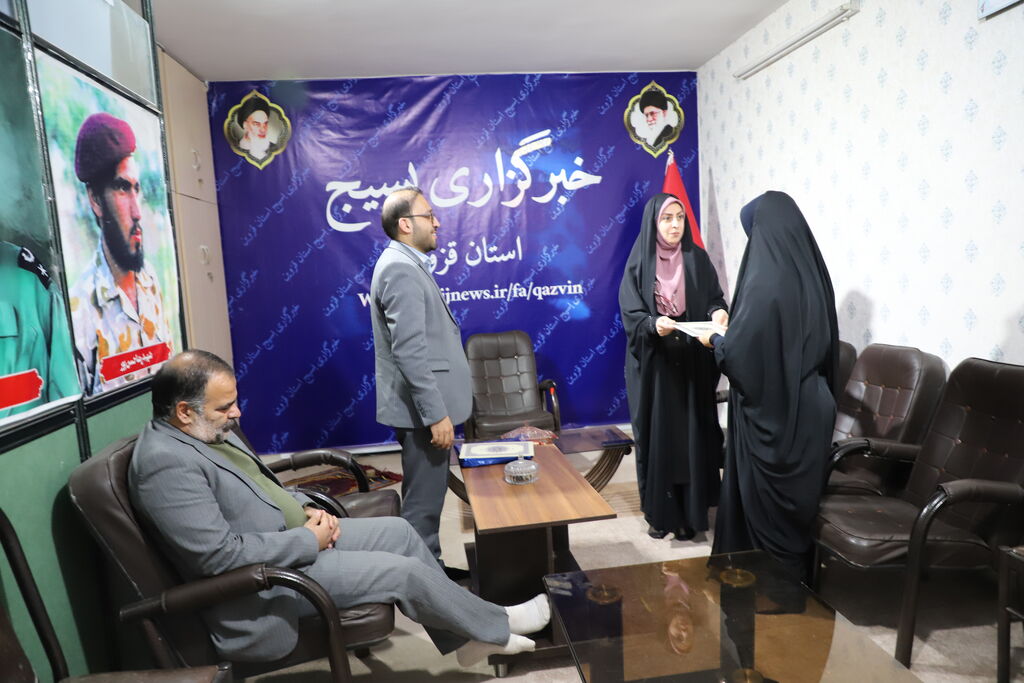 1281804 قدردانی مدیرکل کانون از اهالی رسانه