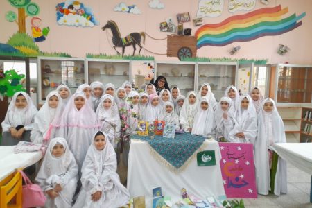 روزه اولی ها در ماه مبارک رمضان میهمان کتابخانه فرهنگی هنری شماره ۳ شدند.