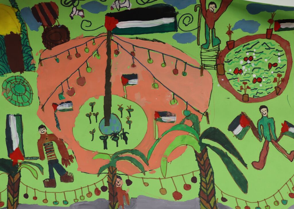 1282155 افتخارآفرنی اعضای کانون استان تهران در مسابقه نقاشی غزه بدون جنگ