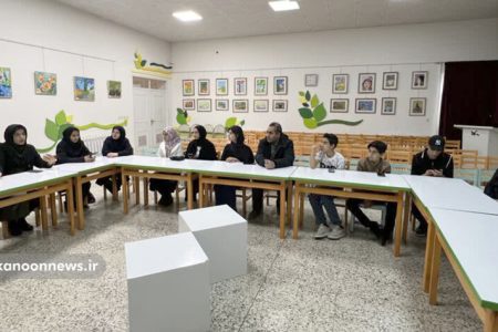 چهل و چهارمین نشست انجمن نویسندگان نوجوان آفرینش یزد برگزار شد